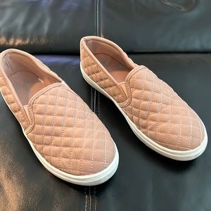 Stevie’s tennis shoe- salmon/pink color